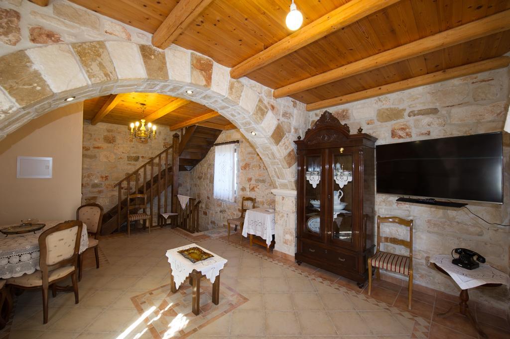 Вилла Fioro Stone House Циливи Экстерьер фото